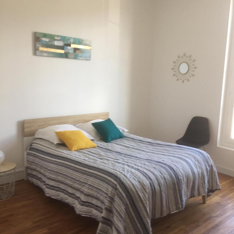 Appartement 1-6 pers situé entre les ponts Saumur Esterno foto